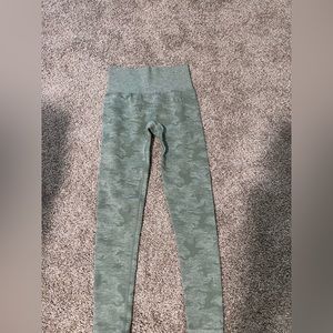 Gymshark camo seamless leggings sage green